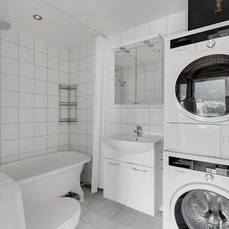 Unique Gem Overlooking The World Famous Bryggen Apartment Bergen