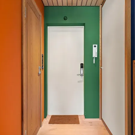 Unique Gem Overlooking The World Famous Bryggen Apartment *