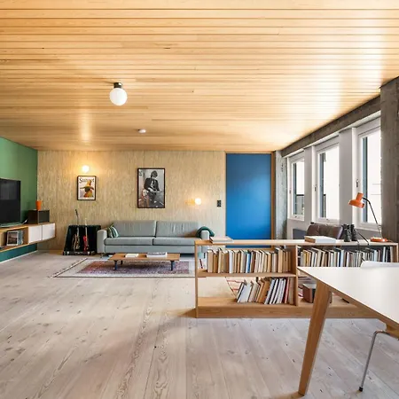 Unique Gem Overlooking The World Famous Bryggen アパート