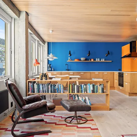 Unique Gem Overlooking The World Famous Bryggen Apartment Bergen