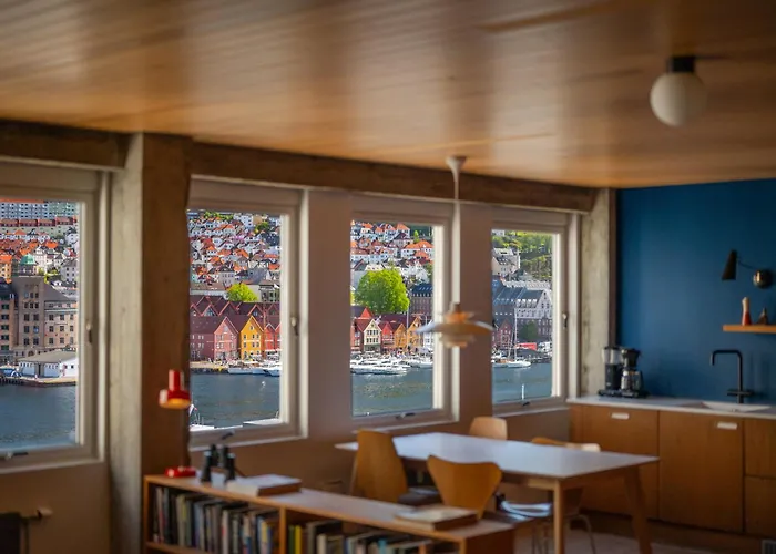 Unique Gem Overlooking The World Famous Bryggen Appartement *